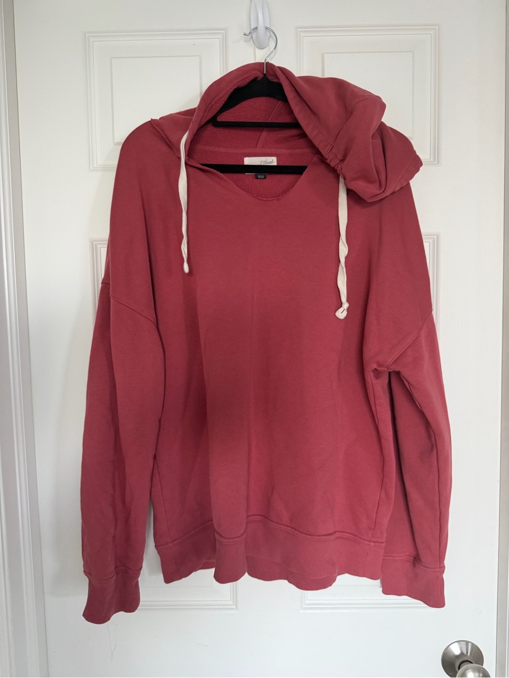 Universal Thread Women's Hooded Pullover Sweater in Rose
